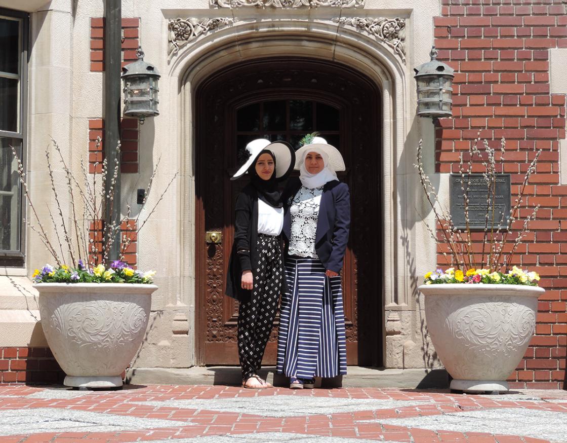 Photograph of a mother and daughter at Cranbrook House taken May 2016.